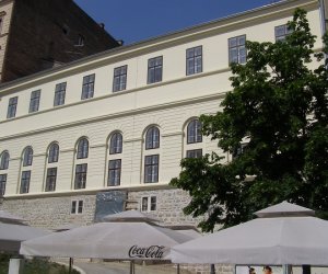 Poslovna zgrada Kožarska - Radićeva